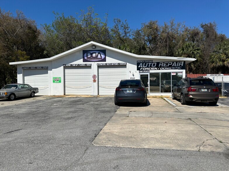 Primary Photo Of 5945 Massachusetts Ave, New Port Richey Auto Repair For Lease