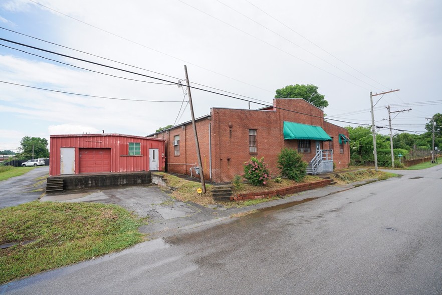 More Photos Of 917 E 16th St, Chattanooga Office For Lease