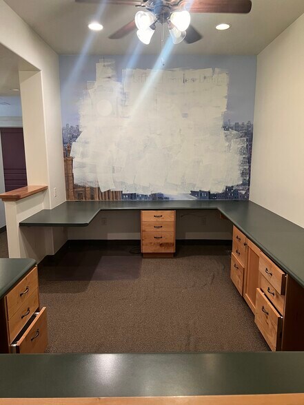 More Photos Of 1268 W South Jordan Pky, South Jordan Medical For Lease