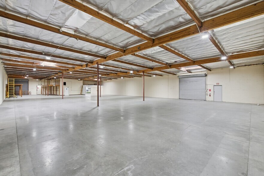 More Photos Of 570 Parrott St, San Jose Warehouse For Lease