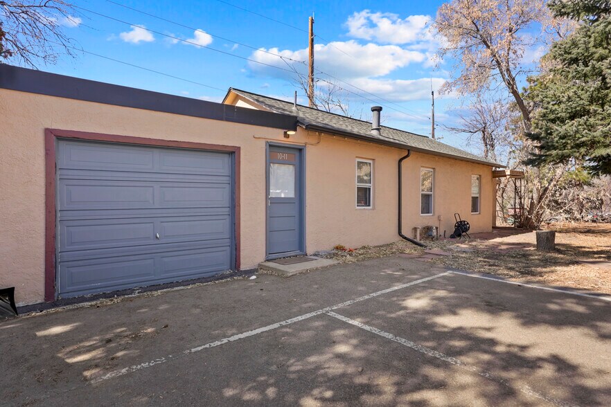 More Photos Of 403 23rd St, Golden Apartments For Sale
