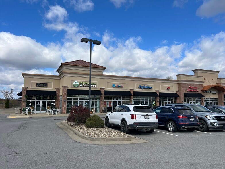 More Photos Of 139 Conference Center Way, Bridgeport General Retail For Lease