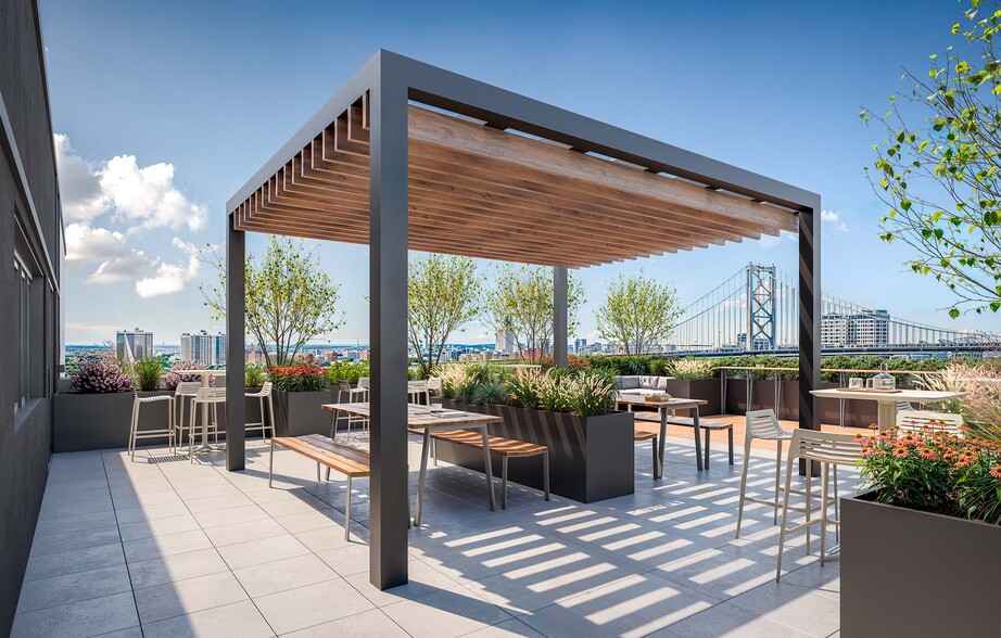 More Photos Of 700 N Delaware Ave, Philadelphia Apartments For Lease