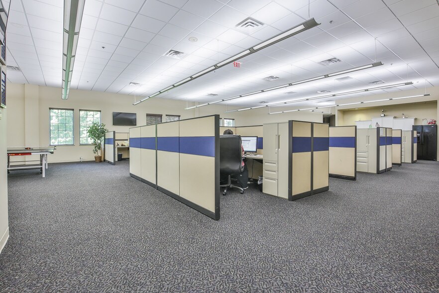 More Photos Of 500 Plantation Park Dr, Loganville Office For Lease