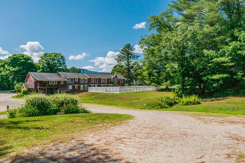 More Photos Of 132 Landgrove Rd, Landgrove Hotel For Sale