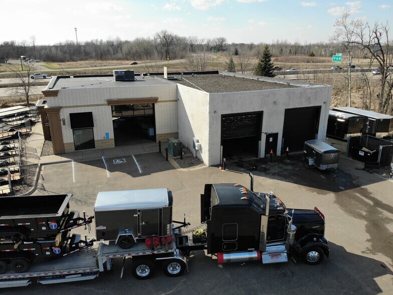 More Photos Of 9541 152nd Ave NE, Forest Lake Industrial For Lease