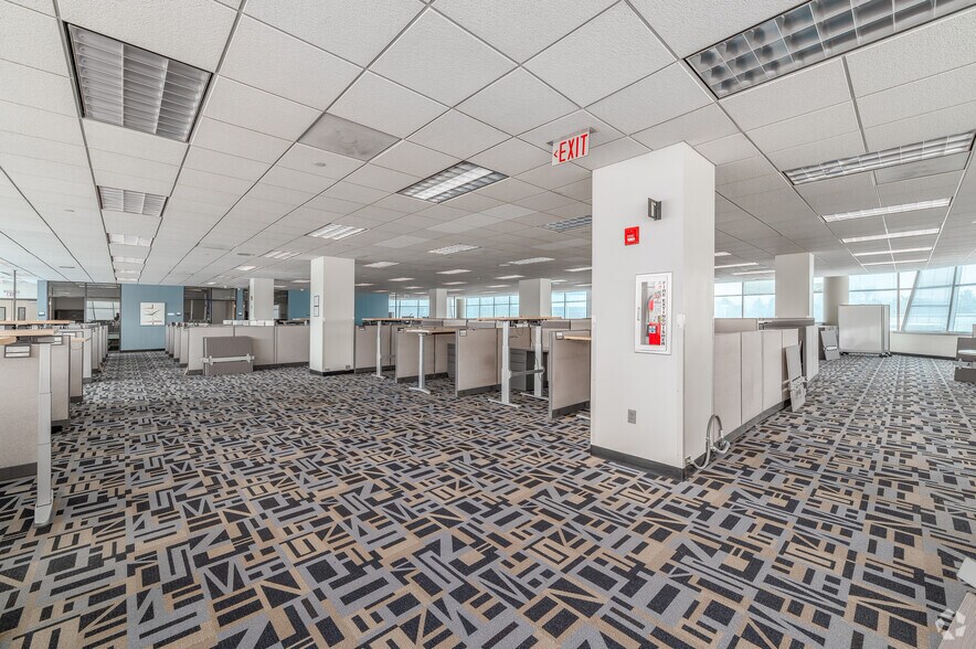 More Photos Of 6300 Wilson Mills Rd, Mayfield Village Office For Sale