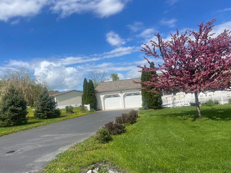 More Photos Of New York 96, Waterloo Town Manufactured Housing Mobile Home Park For Sale
