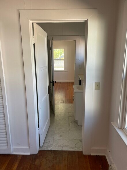 More Photos Of 151 Maciver Ln, Bishop Office For Lease