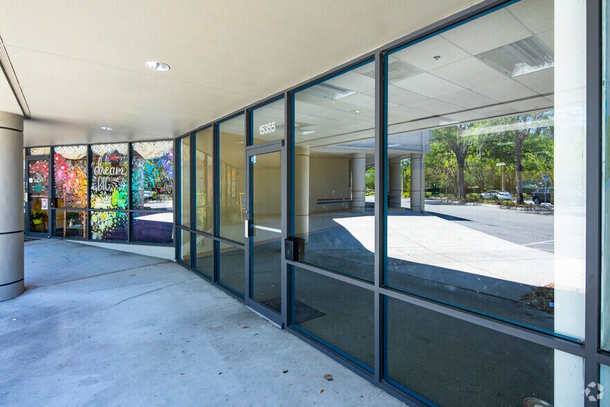 More Photos Of 15305 Amberly Dr, Tampa Unknown For Lease