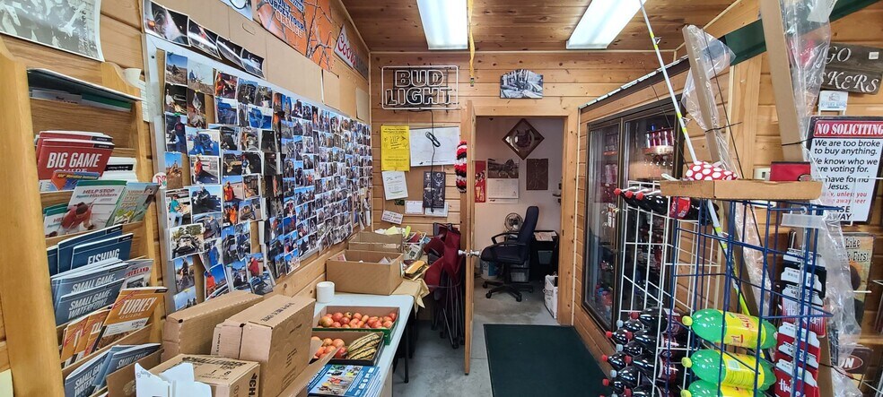 More Photos Of 1232 1st, Sutherland Convenience Store For Sale