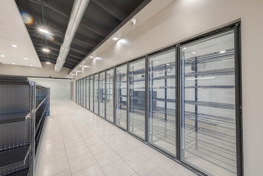 More Photos Of 1238 FM 521 Rd, Brazoria Freestanding For Sale