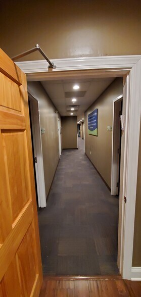 More Photos Of 95 James Way, Southampton Light Distribution For Lease