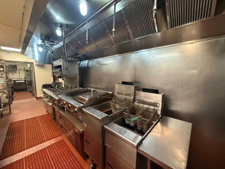 More Photos Of , Ojai General Retail For Sale