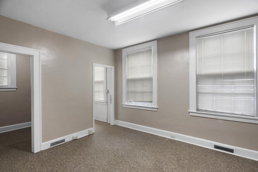 More Photos Of 105 Lancaster St SW, Aiken Loft Creative Space For Lease