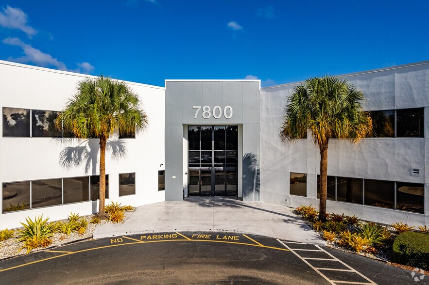 More Photos Of 7800 Southland Blvd, Orlando Office For Lease