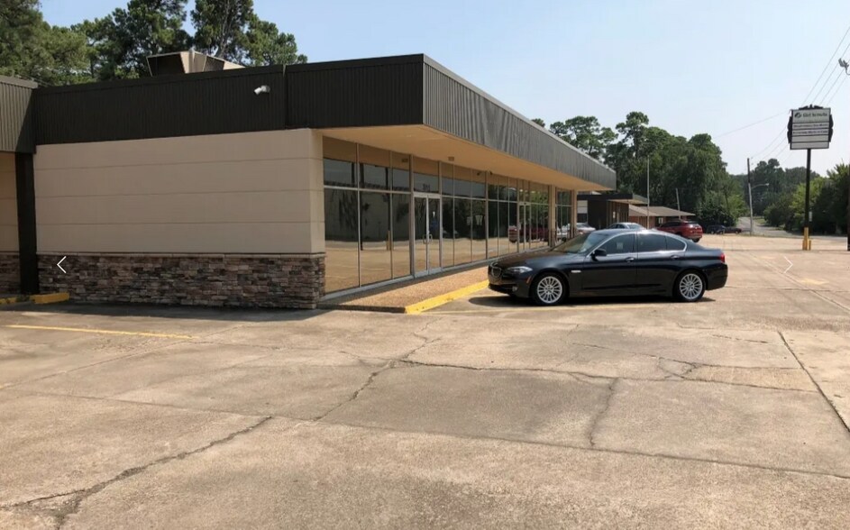 More Photos Of 3903-3919 Southern Ave, Shreveport Storefront Retail Office For Lease