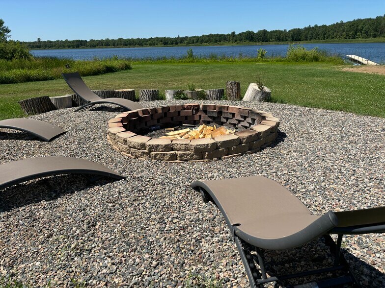 More Photos Of 501-550 Quadna Rd, Hill City Hotel For Sale