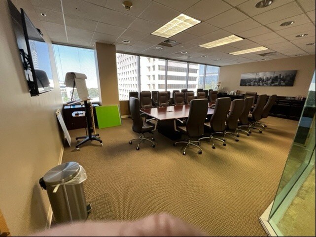 More Photos Of 600 N Brand Blvd, Glendale Medical For Lease