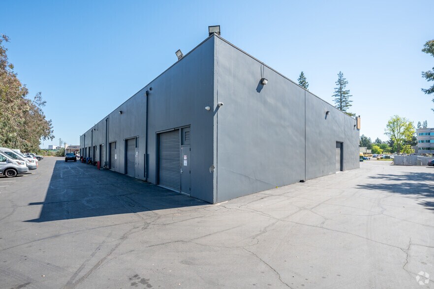 More Photos Of 1805 Tribute Rd, Sacramento Research And Development For Lease