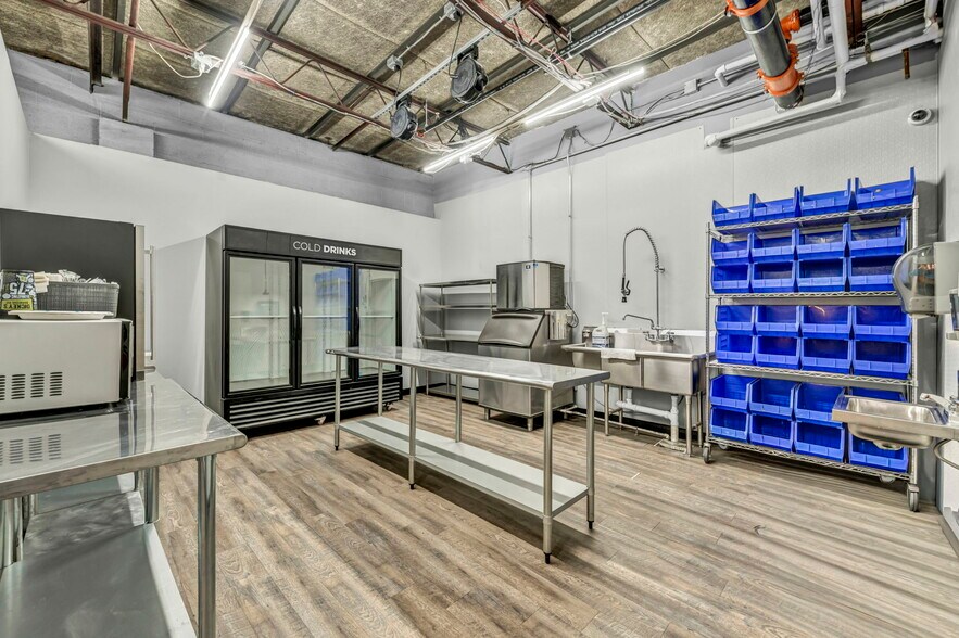 More Photos Of 1025 E Fifth Ave, Columbus Warehouse For Lease