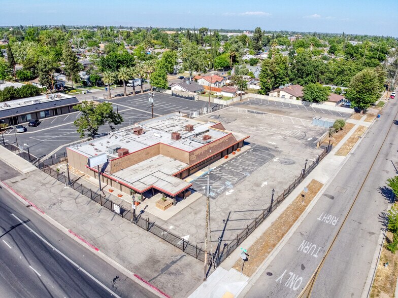 More Photos Of 2814 N Maroa Ave, Fresno General Retail For Sale