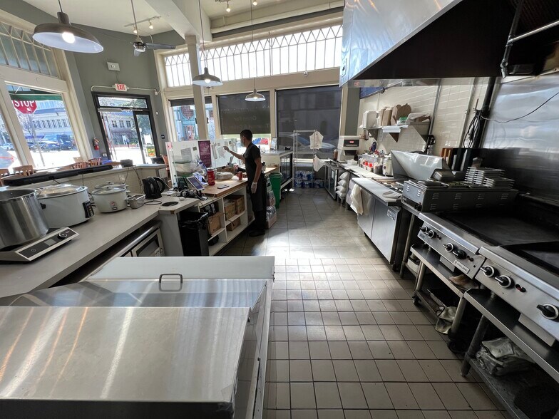 More Photos Of 6008 College Ave, Oakland Storefront Retail Residential For Sale