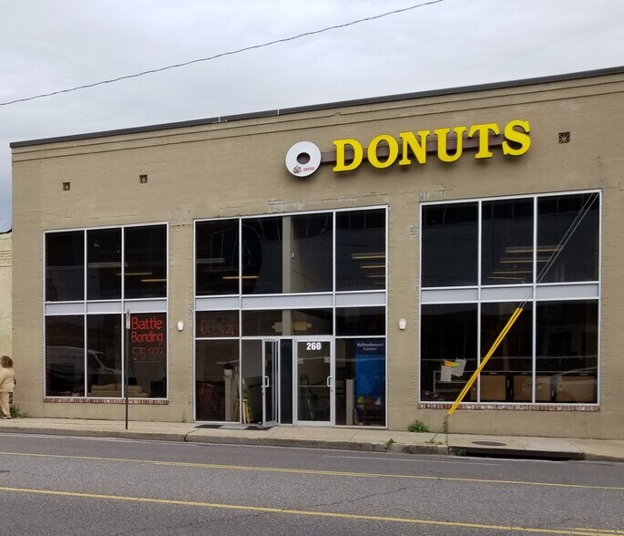 Primary Photo Of 258 Poplar Ave, Memphis Storefront Retail Office For Sale