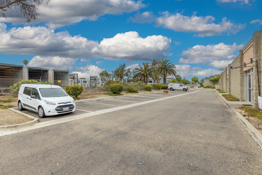 More Photos Of 2745 Sherwin Ave, Ventura Manufacturing For Sale