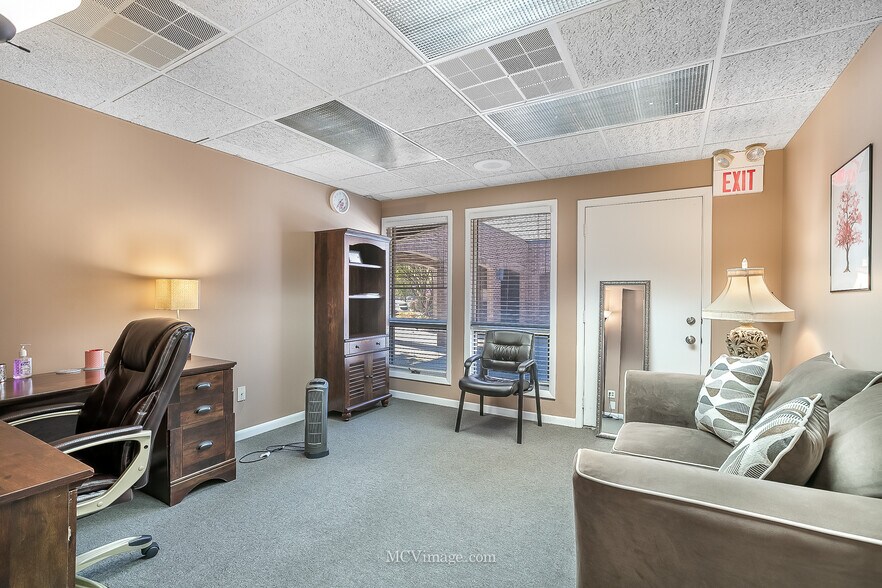 More Photos Of 15419 E 127th St, Lemont Office Residential For Sale