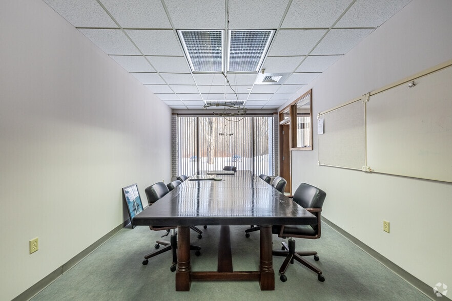 More Photos Of 150 Knotter Dr, Cheshire Manufacturing For Sale