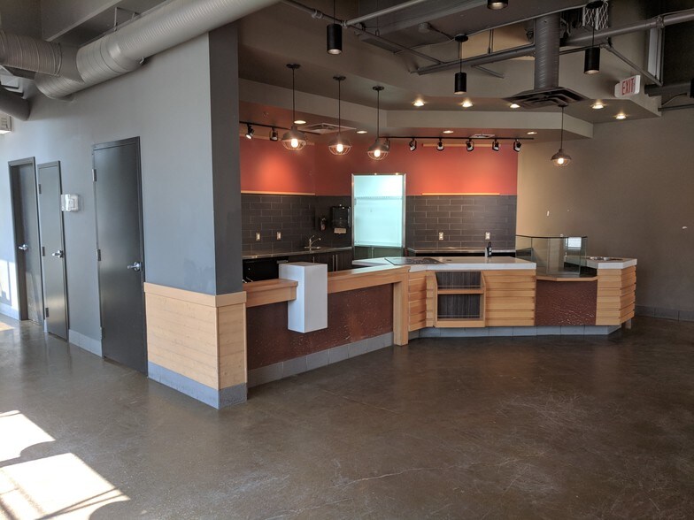 More Photos Of 683 10th St SW, Calgary Apartments For Sale