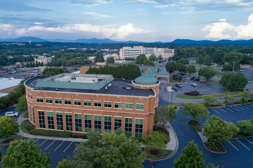 More Photos Of 2800 Keagy Rd, Salem Medical For Lease
