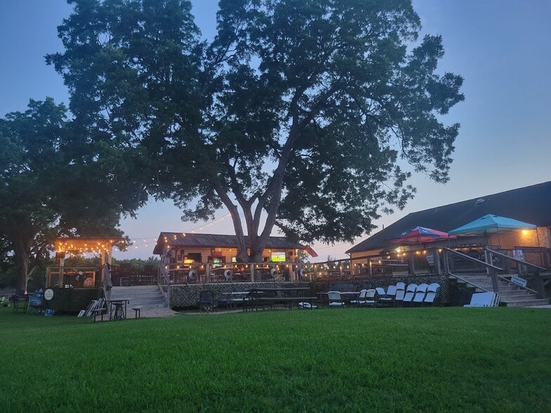 More Photos Of 3333 FM 359 Rd, Richmond Freestanding For Sale