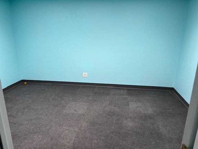 More Photos Of 211-219 S Walter Ave, Appleton Unknown For Lease