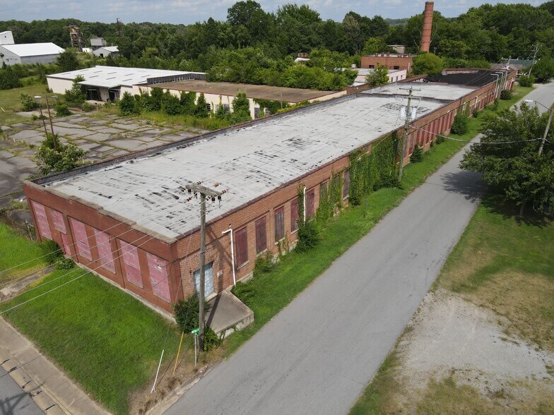 More Photos Of 520 Reese St, Emporia Warehouse For Sale