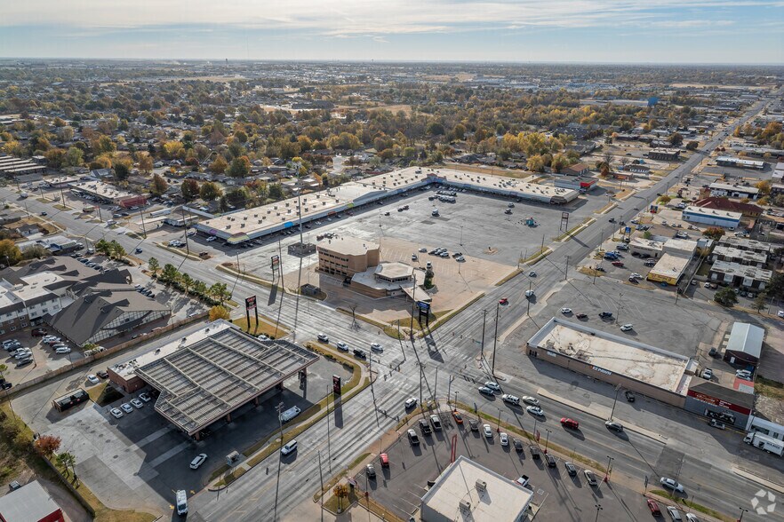 More Photos Of 6000 S Western Ave, Oklahoma City Office For Lease