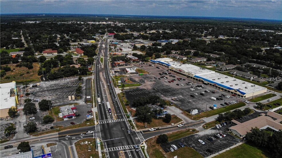 More Photos Of 1409 E Oak St, Arcadia Storefront Retail Office For Sale