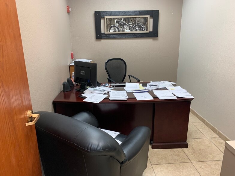 More Photos Of 18205 N 51st Ave, Glendale Medical For Lease