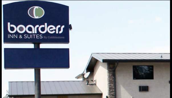 More Photos Of 612 W US 50 Hwy, Syracuse Hotel For Sale