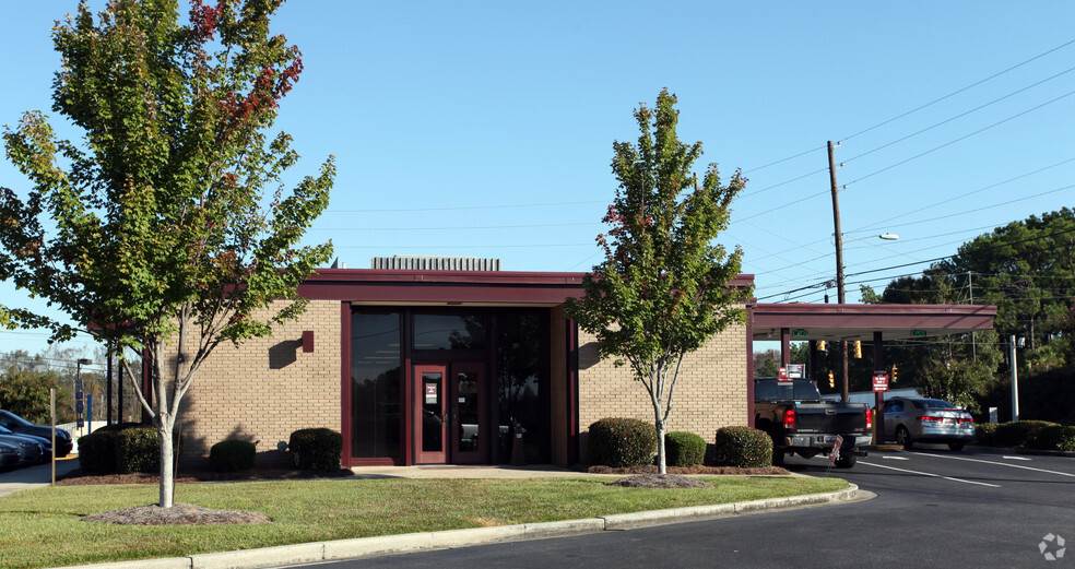 Primary Photo Of 2500 Charleston Hwy, Cayce Bank For Lease