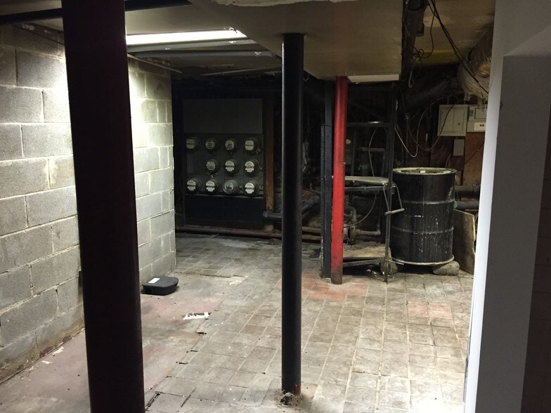More Photos Of 334 E 6th St, New York Apartments For Lease