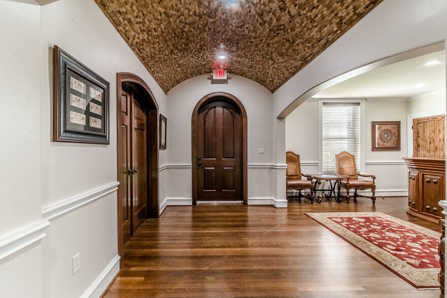 More Photos Of 1214 Elgin St, Houston Medical For Sale