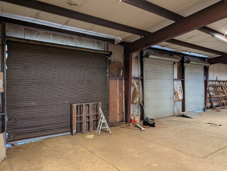 More Photos Of 908 W Hill Ave, Valdosta Warehouse For Sale