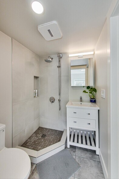 More Photos Of 3411 Adeline St, Berkeley Apartments For Sale