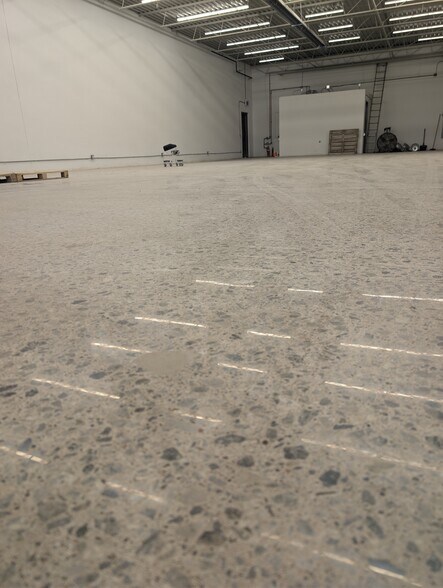 More Photos Of 3110 Wharton Way, Mississauga Warehouse For Lease