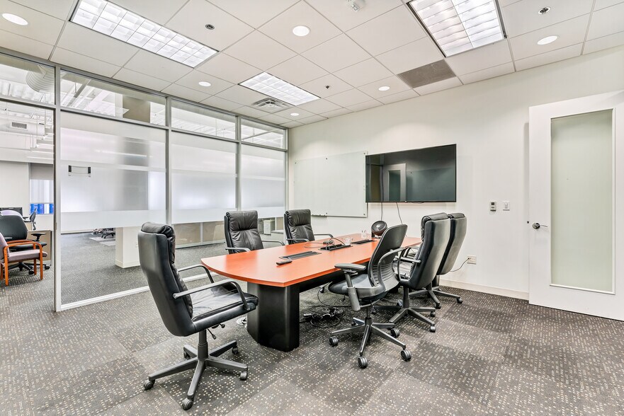 More Photos Of 100 Lexington St, Fort Worth Office For Lease