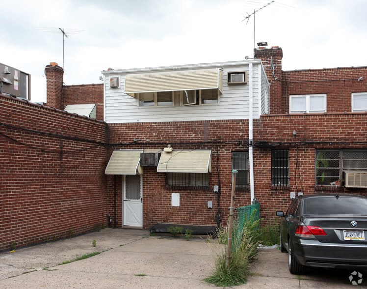 More Photos Of 7059 Castor Ave, Philadelphia Storefront Retail Residential For Sale