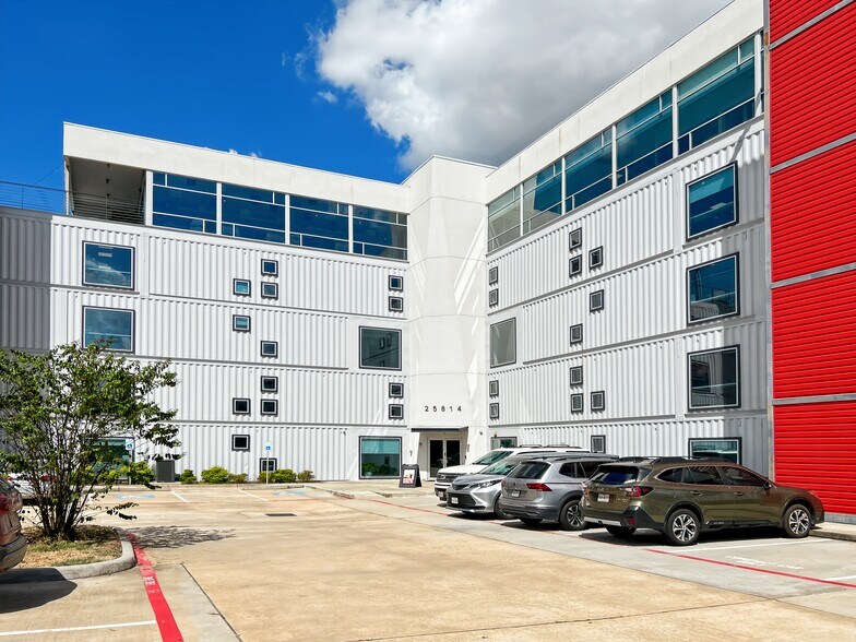 More Photos Of 25814 Budde Rd, Spring Coworking Space