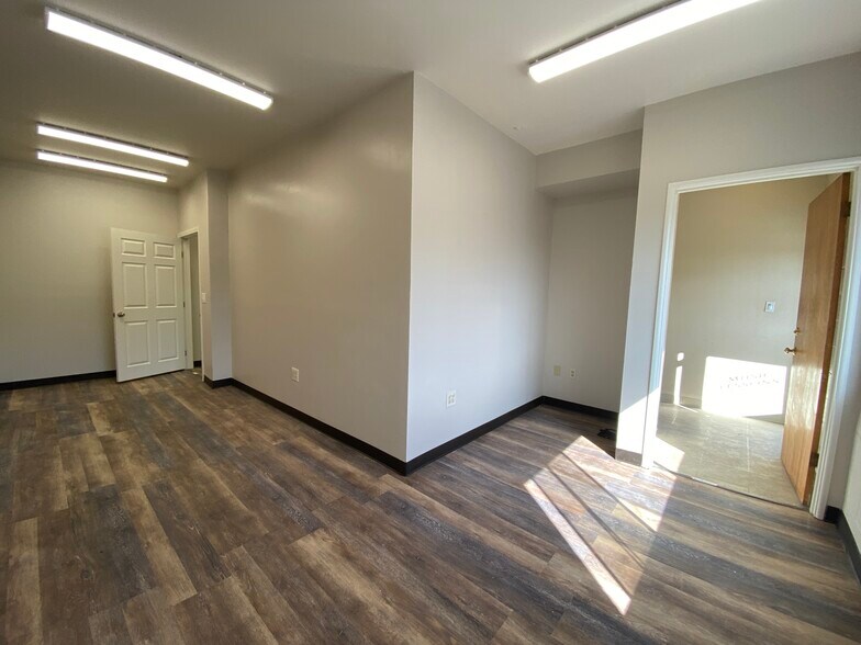 More Photos Of 8415 La Mesa Blvd, La Mesa Office For Lease